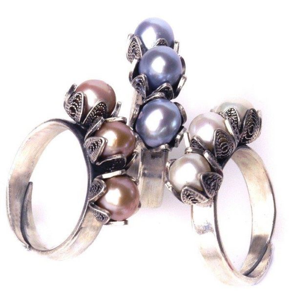 Anello tre perle vintage